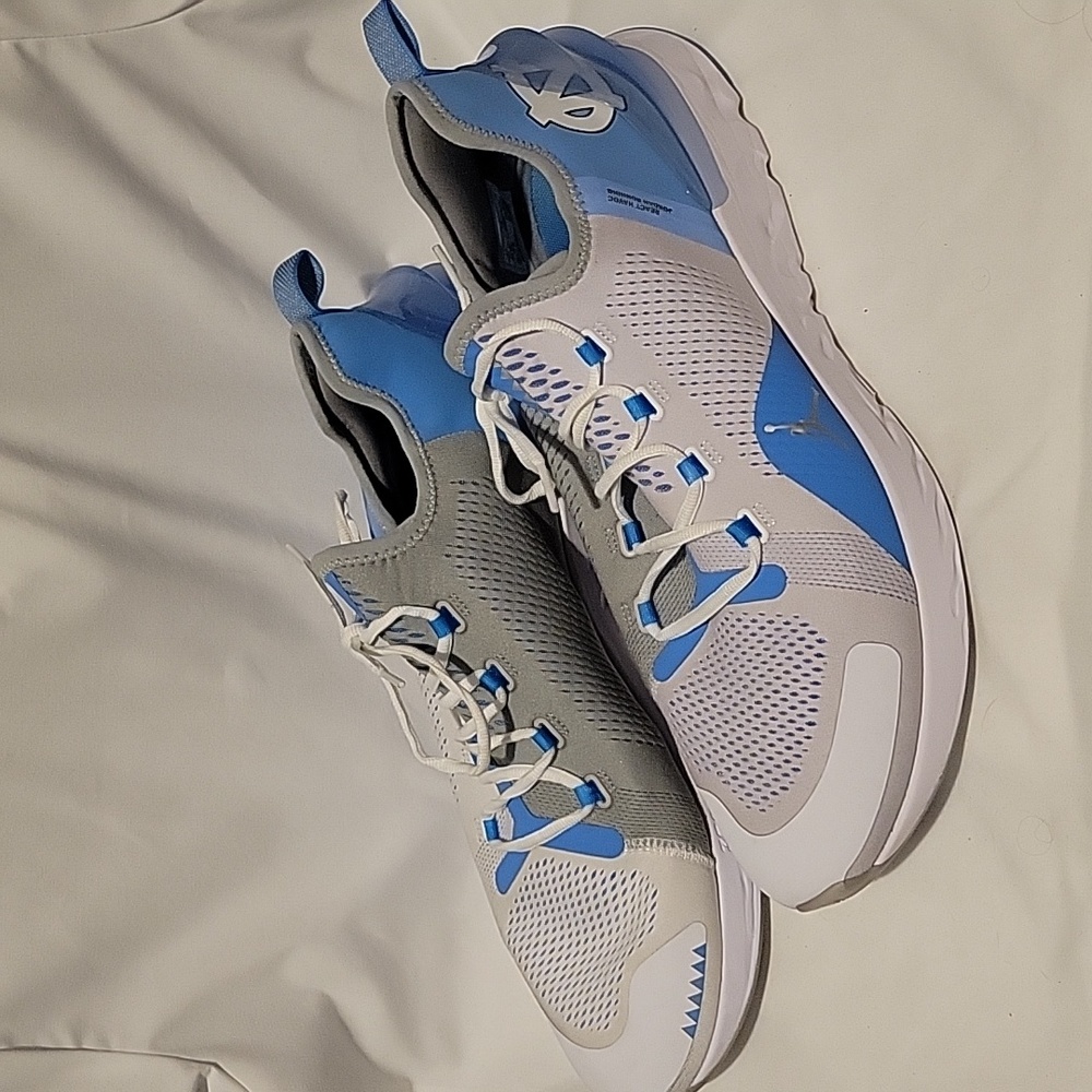UNC react havoc jordan running shoe